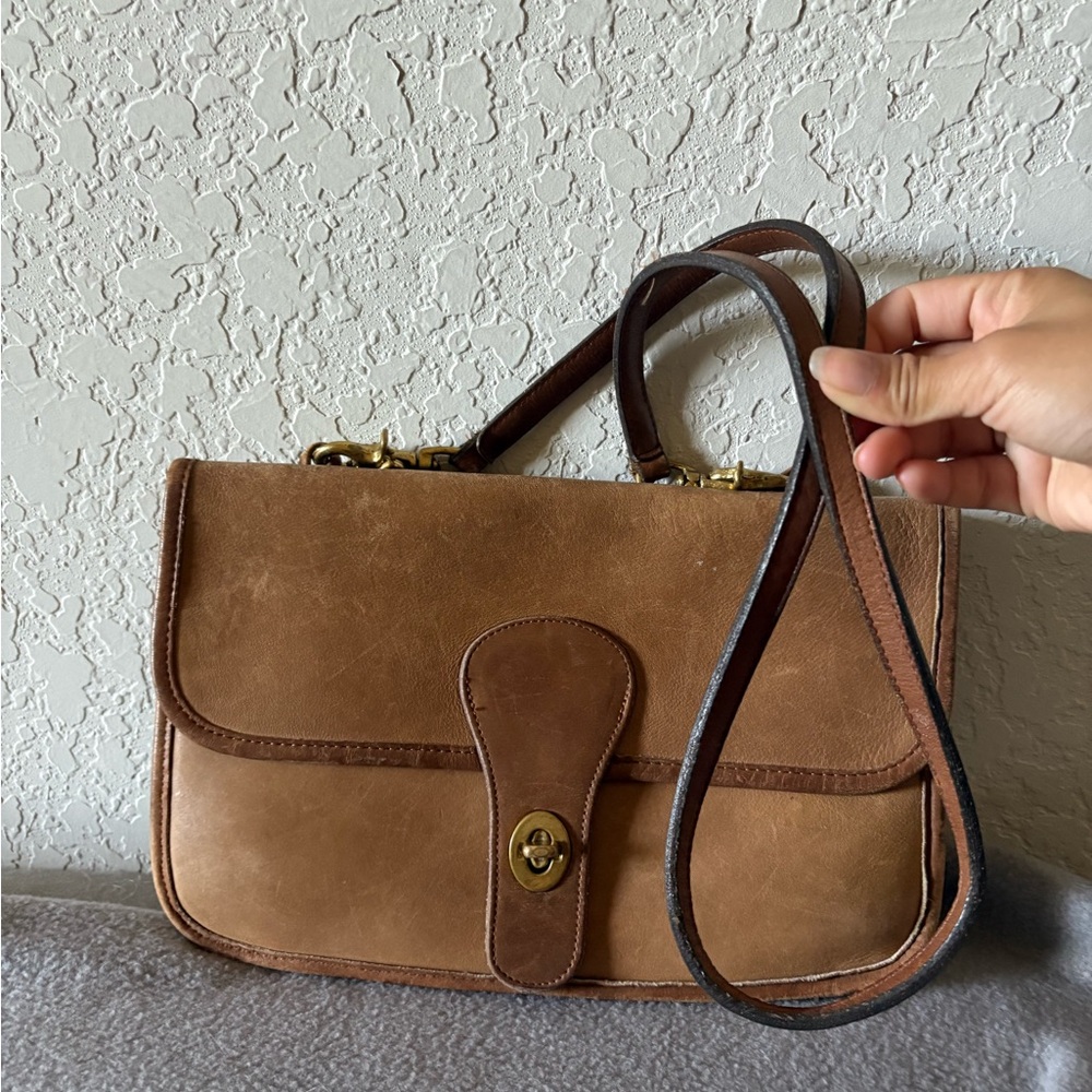Vintage Tan Leather Shoulder Bag